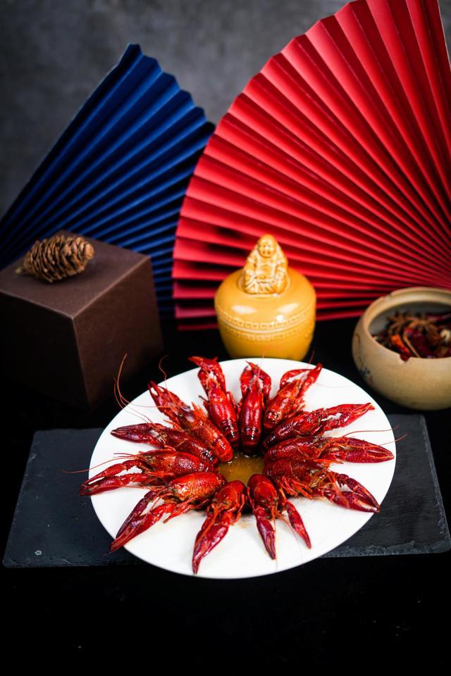 五店同開，初壹食午預煮餐食連鎖品牌強勢登陸成都，以硬件研發撬動餐飲新藍海